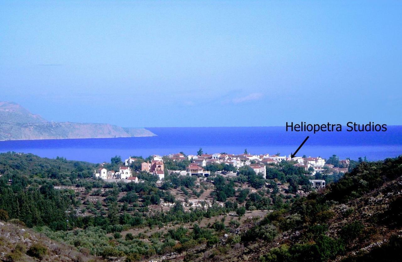 Heliopetra Independant Studios -Village Close To Beaches -Sharing A Large Pool Koprana Dış mekan fotoğraf